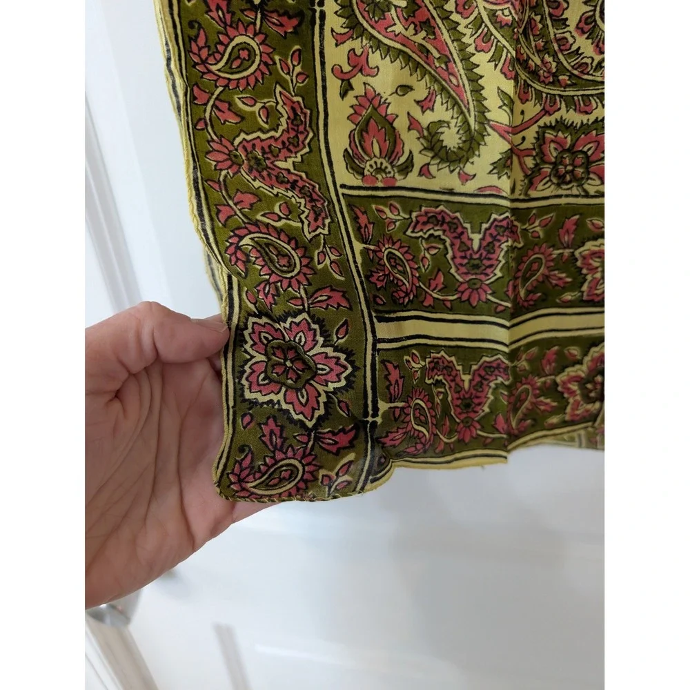 Vintage Hand Woven 100% Silk Scarf India Paisley‎ Floral Green Yellow Pink Wrap